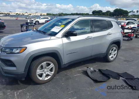 2023 Jeep Compass Latitude 4X4 from USA, damaged, VIN 3C4NJDBN1PT541865